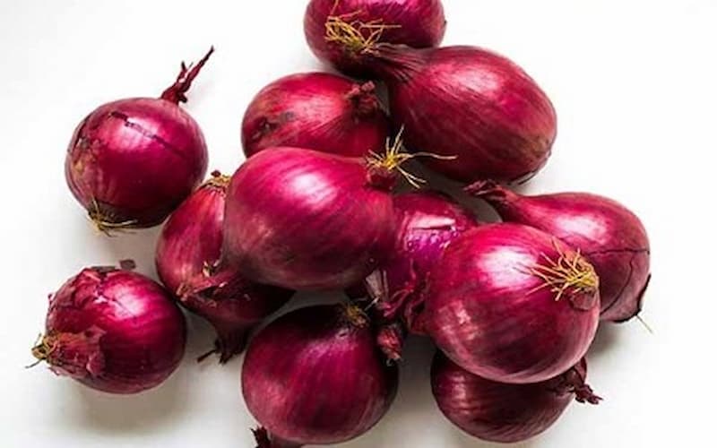 پیاز بنفش ارغوانی با لایه های لطیف و طعمی مانگار